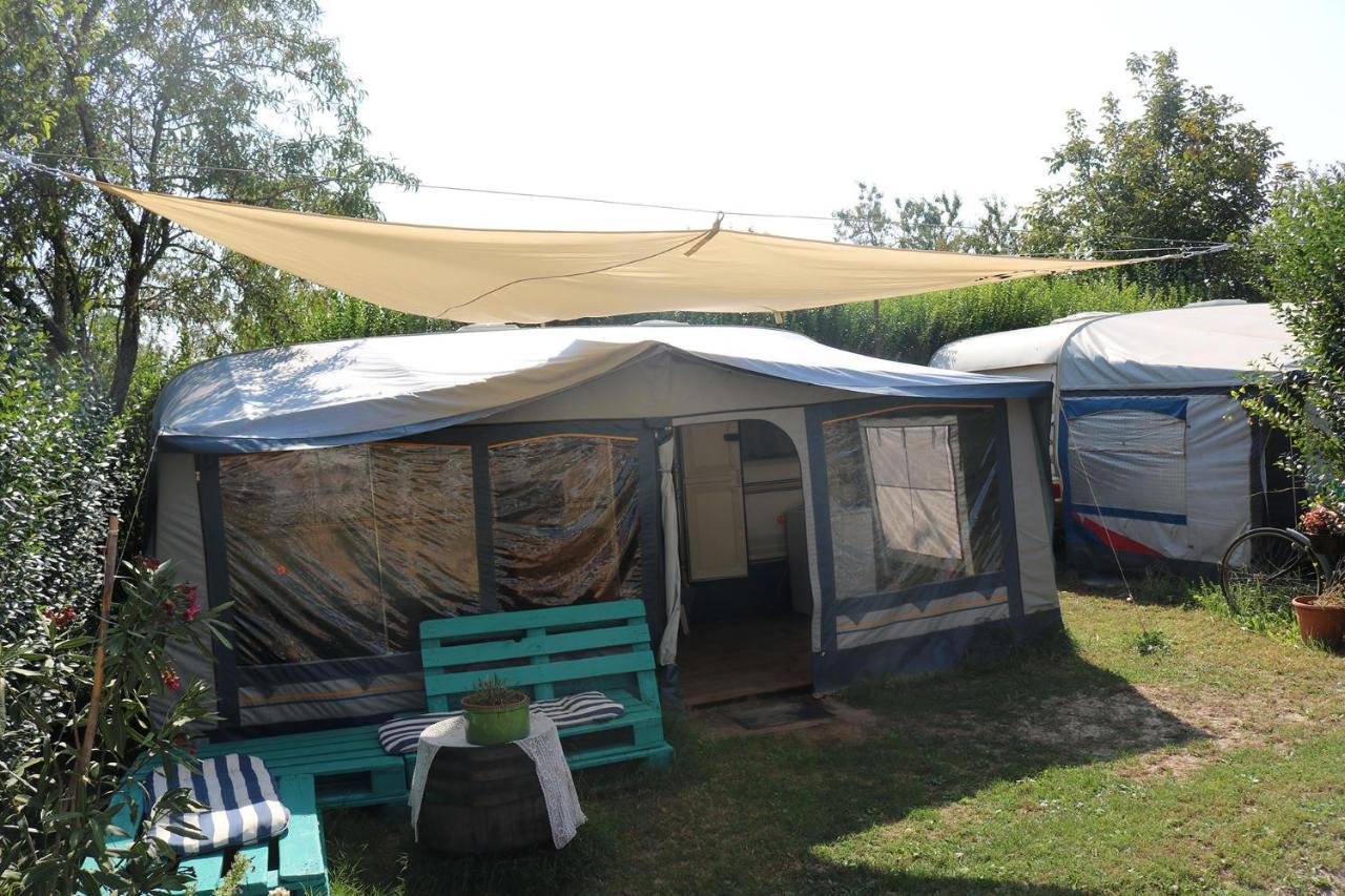 Mandel Camping 펄로즈너크 객실 사진